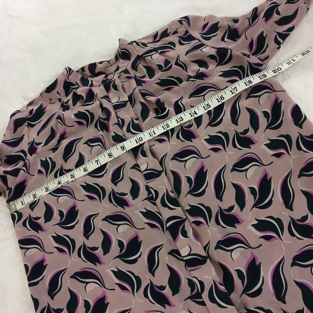 Ann Taylor Career Work Print Button Down Blouse XS - Picture 6 of 7